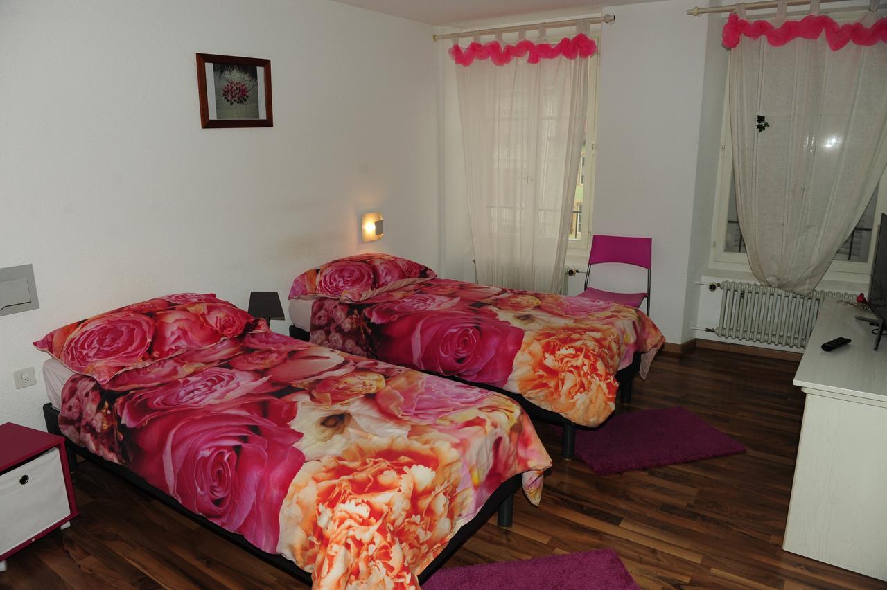 Hotel Restaurant Au Chasseur Orbe Экстерьер фото